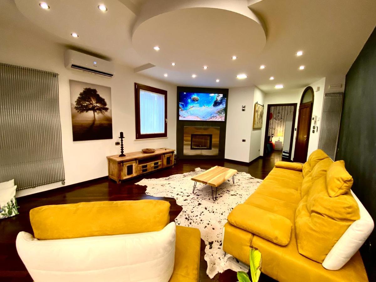 Wood Luxury House Apartment Pescara Luaran gambar